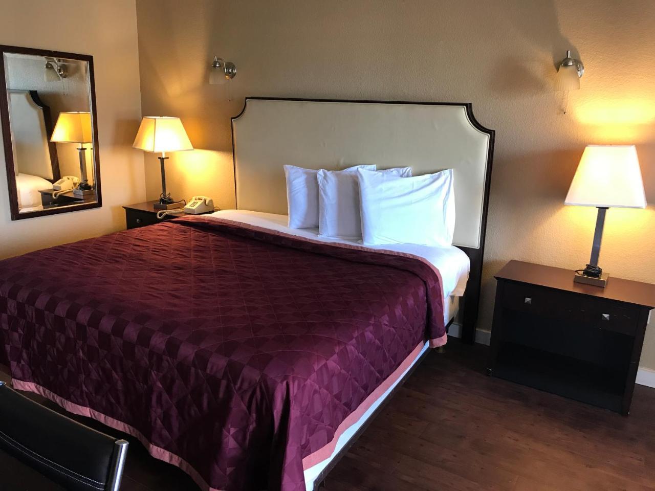 Lone Star Inn & Suites Killeen Εξωτερικό φωτογραφία
